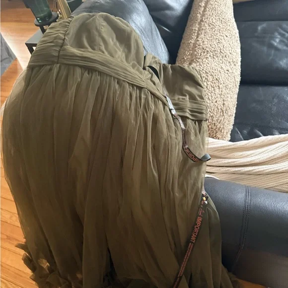 Elegant Strapless Olive Dress - Picture 4 of 10